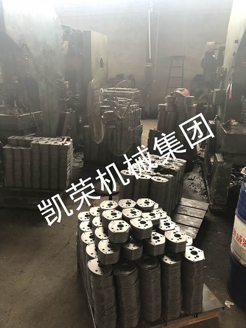 凱榮手拉葫蘆墻板生產(chǎn)廠(chǎng)區